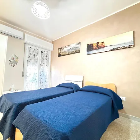 Carylama's House Neapel